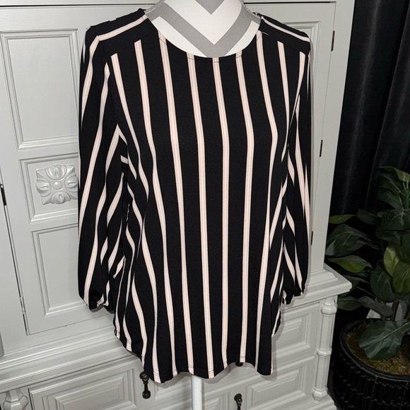 Adrianna Papell Tops - Adrianna Papell Black & Cream Striped Blouse Size Medium
